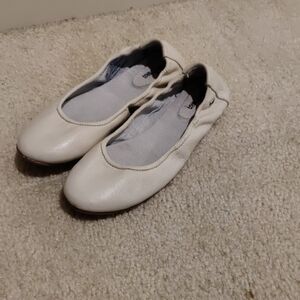 Minnetonka Anna Ballet Flat Creamy White 6.5 Leather Shoes Ballet Flats Y2K